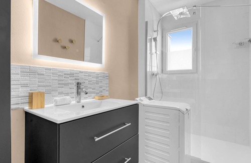 Bourrassol Apartment | L'Orbis - Confortable T2 avec balcon et parking privatif