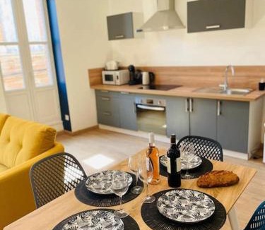 Caussade Apartment | L’orchidée