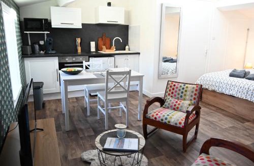 Cognac Apartment | L'orchidée #Hyper-centre #Marché couvert