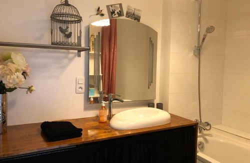 XIV Juillet Apartment | L'Orchidée - À 2 pas du Château de PAU