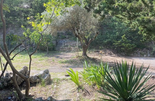 Mane House | L'Orée Haut. 8-bed house in the Luberon regional nature park