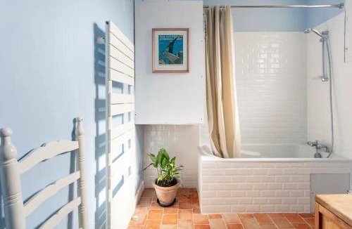 Provins House | L'Ormerie