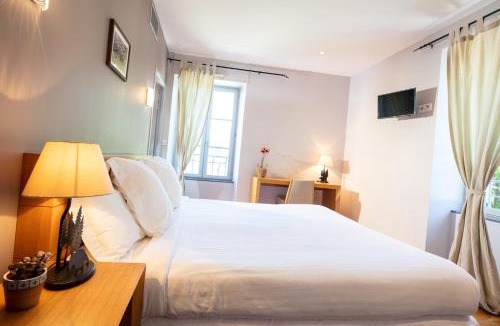 St Gervais sur Mare Hotel | L'Ortensia