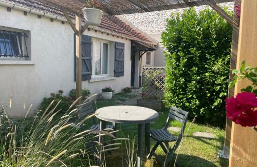 Moisenay Apartment | L'Oseraie