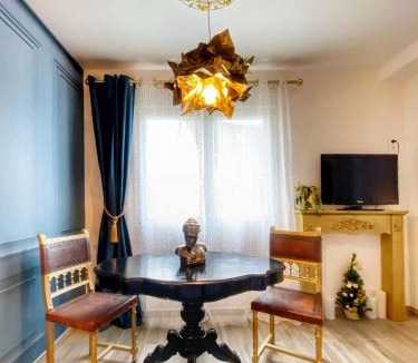 Saverne Apartment | L'OSMOSE avec balcon, 3mn place centrale Château