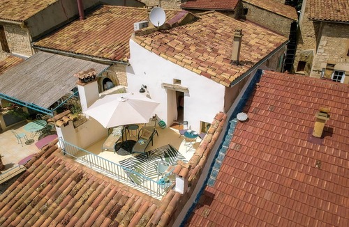 Vezenobres Apartment | L'Ostal Bestòrt, Duplex with stunning view, DUPLEX