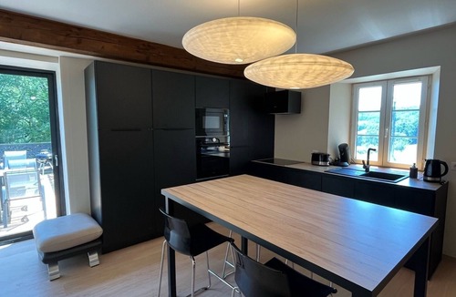 Mur-de-Barrez House | L'Ostal Large gite sleeps 8