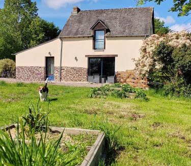 Saint-Malon-sur-Mel House | L'Oté de Brekilien