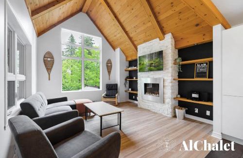 Petite-Riviere-Saint-Francois Ski Chalet | L'ours et le Renard- Chalet familial et Spa