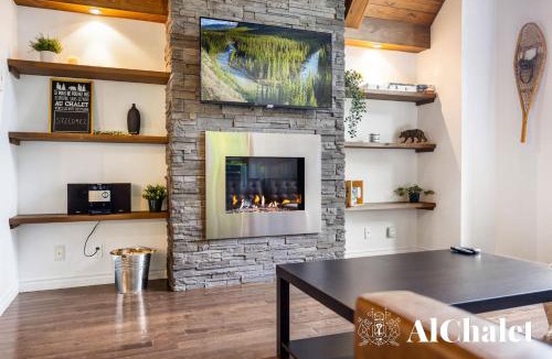 Petite-Riviere-Saint-Francois Ski Chalet | L'ours et le Renard- Chalet familial et Spa