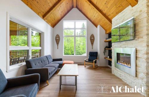Petite-Riviere-Saint-Francois Ski Chalet | L'ours et le Renard- Chalet familial et Spa