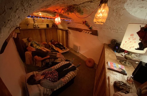 Saint-Georges-de-Levejac Bed & Breakfast | L'Oustaliere, DALIDA room, spa and sauna access