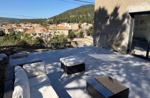 Portel-des-Corbieres Apartment | L'Oustal de Moncal - appartements avec vue