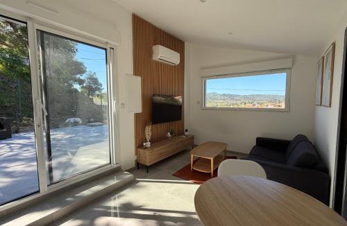 Portel-des-Corbieres Apartment | L'Oustal de Moncal - appartements avec vue