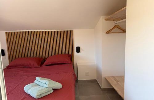 Portel-des-Corbieres Apartment | L'Oustal de Moncal - appartements avec vue