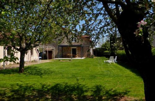 Saint-Cyprien-sur-Dourdou House | L'Oustal des Bons Vivants