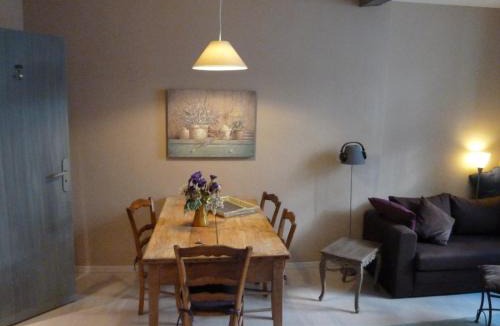 Mur-de-Barrez Apartment | L'Oustal du Sentier