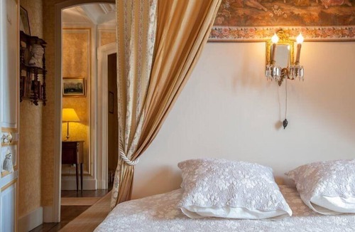 Bourges Bed & Breakfast | L'Oustal