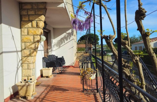 Bram House | L'oustal- Oc Keys- Family home, private garden, close to freeway
