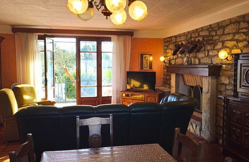 Bram House | L'oustal- Oc Keys- Family home, private garden, close to freeway
