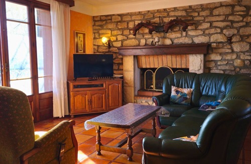 Bram House | L'oustal- Oc Keys- Family home, private garden, close to freeway