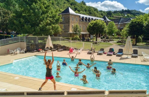 Salles-la-Source Hotel | L'OUSTAL Pont-les-Bains