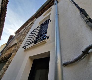 Saint-Remeze Apartment | L'Oustalet Des Gorges d'Ardèche Wifi et Canal Plus