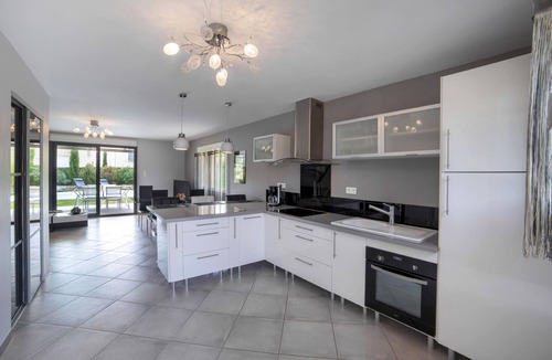 Grillon Villa | L'OUSTAOU WITH PRIVATE POOL