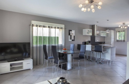 Grillon Villa | L'OUSTAOU WITH PRIVATE POOL
