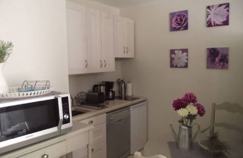 Puget Apartment | L'Ousteau des OLiviers, Studio Pin