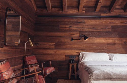 Soldeu Cabin | L'Ovella Negra Mountain Lodge