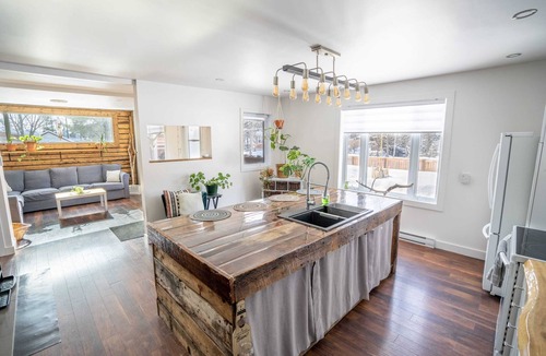Saint-Brigitte-de-Laval House | L'Uatik | Au Coeur des Montagnes