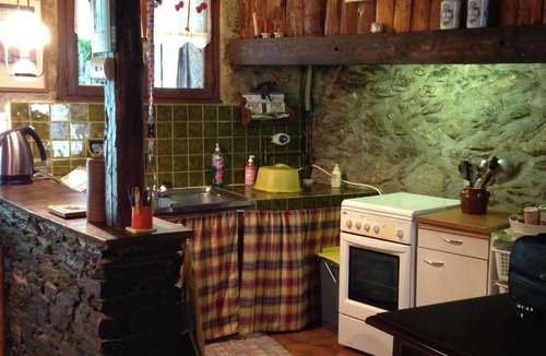 Ax-les-Thermes House | L'ustal d'isis (renovated barn)