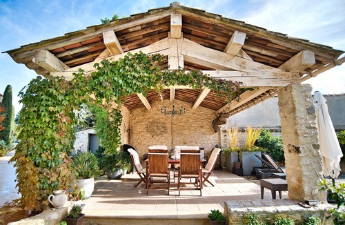 Blauzac Bed & Breakfast | L'uzétienne -Le Mas des Aires