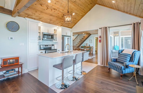 Point Abino Cottage | L'yle Ila Lake Front Retreat