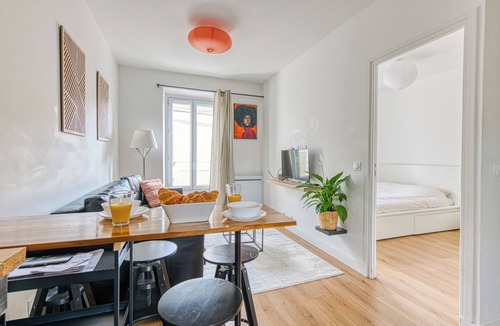 Les Mureaux Apartment | L'Yvelis - 600m Gare - Parking - Wifi