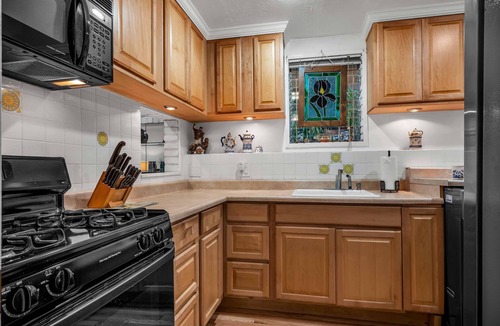 Hollywoodland Apartment | LA 20% Off Flash Sale!
