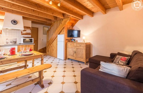 Attignat-Oncin House | LA 5eme Saison - LAC