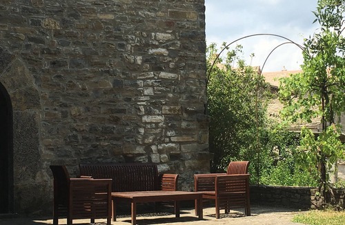 Coscojuela de Sobrarbe House | La Abadía with terrace, garden and barbecue