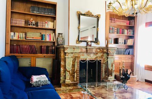 Aldea del Fresno House | La Aldea