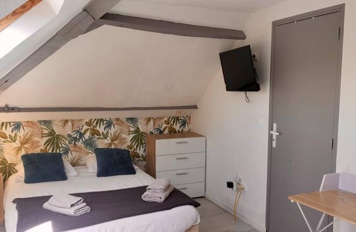 Valenciennes Apartment | La Aloha Room ~ Autonomous Arrival ~ 2 people