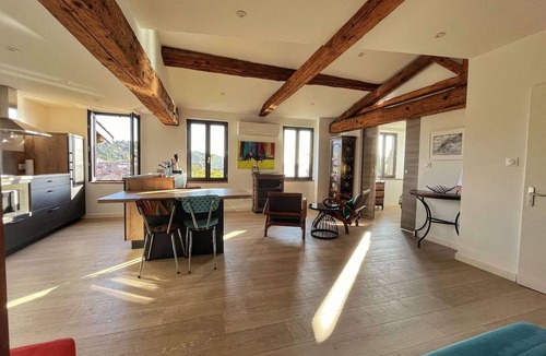 Vienne Apartment | La Bâtie, La Loge: rooftop apartment.