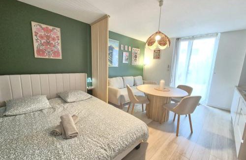 Vertaizon Apartment | La Bâtisse de Chignat #Charme#Parking