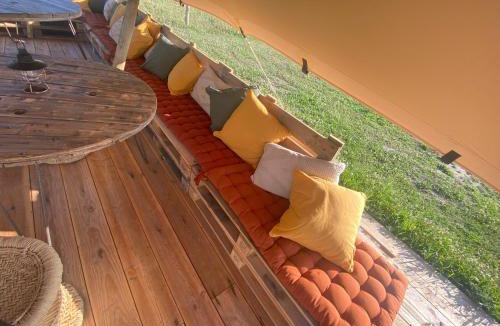 Thiel-sur-Acolin Other | La Bêle & Toile