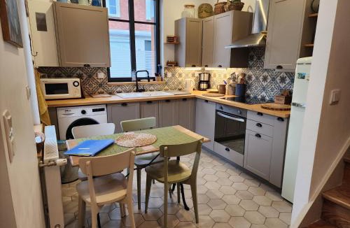 Cayeux-sur-Mer House | La Baigneuse maison avec jardinet et parking privé, à 200 m plage