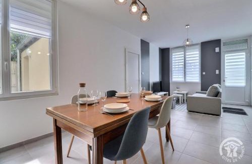Liffre House | La baleine
