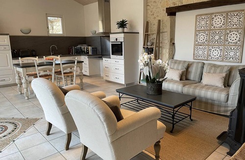 Salles House | La Balie fantastic family or group venue with event studio