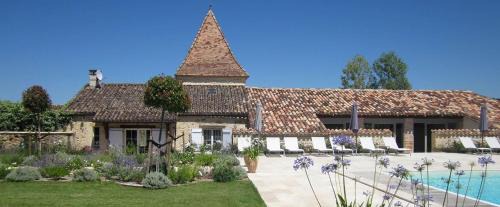 Salles House | La Balie