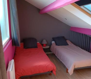 Courtois-sur-Yonne Bed & Breakfast | LA BARAQUE