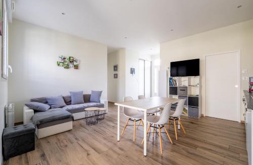 Gourhel House | La Baraque